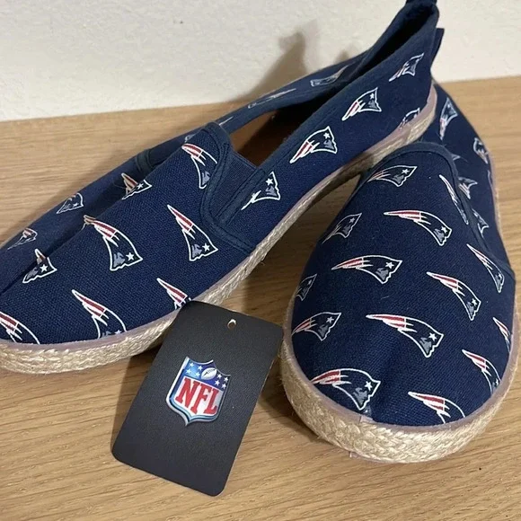 FOCO NFL Women's New England Patriots Espadrille Canvas flats size Large (9/10) - Picture 15 of 16